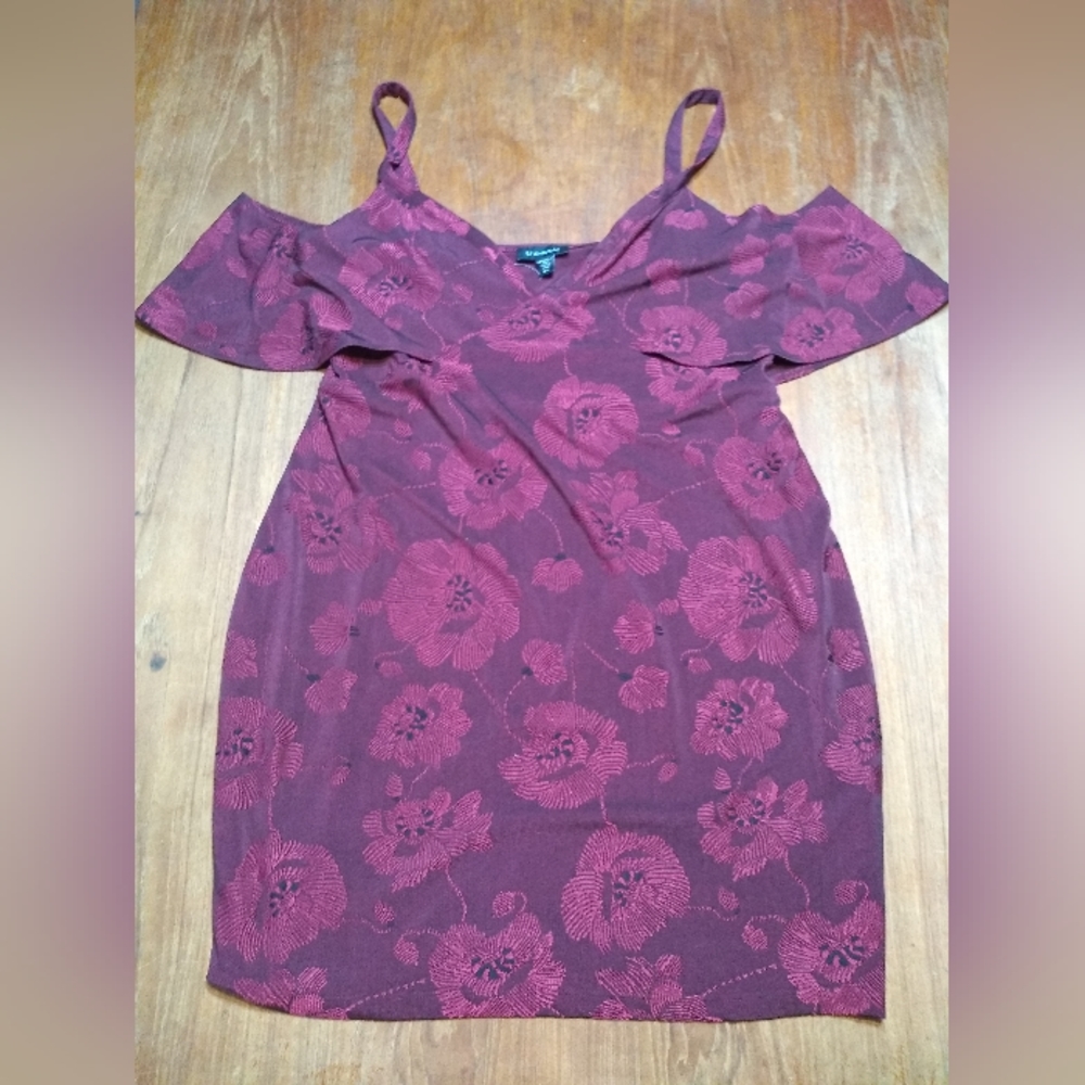 NWOT Le Chateau Size Large Purple Cold Shoulder Bodycon Dress or Tunic S… - Picture 10 of 10